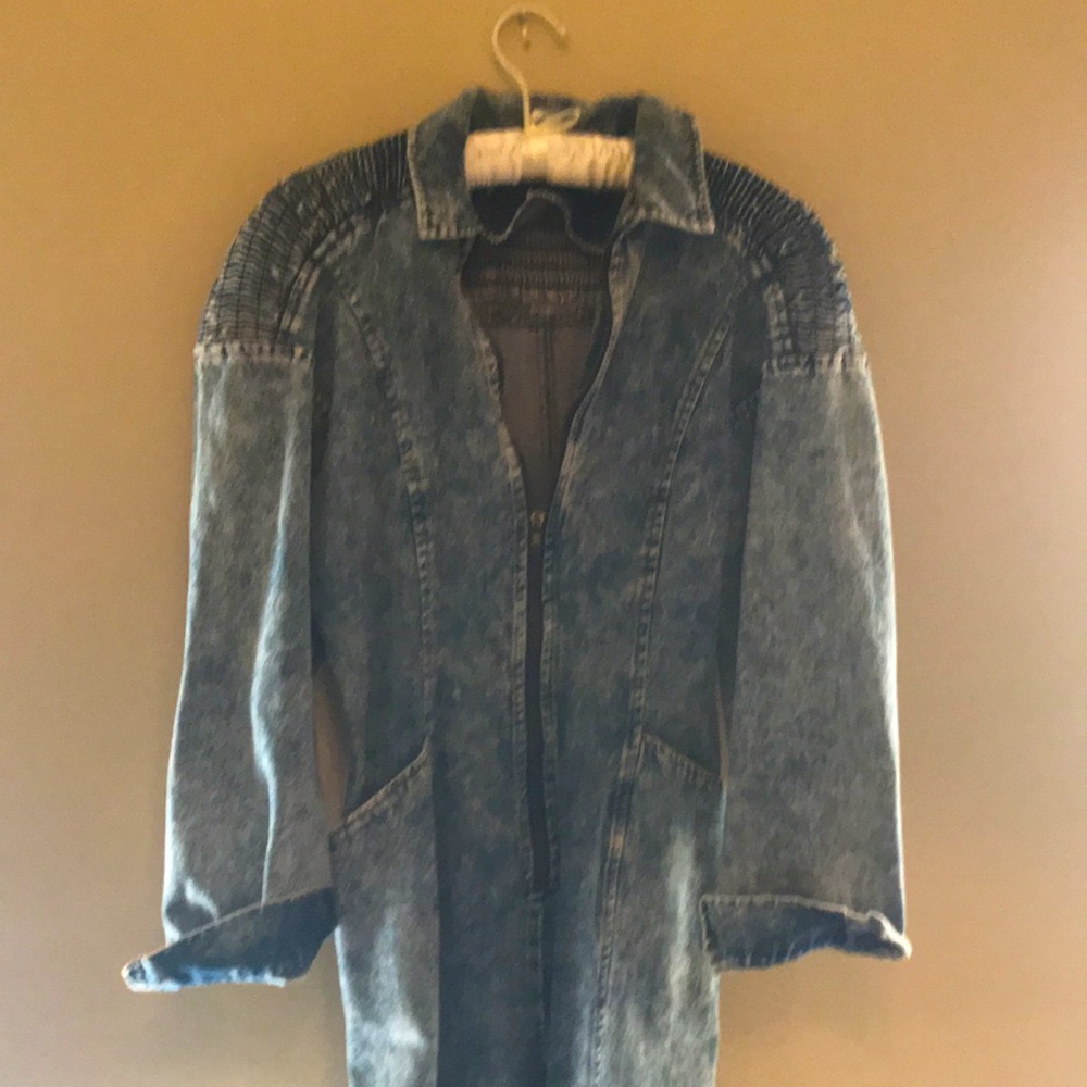 Dallas Stone-Washed Denim Jumpsuit: OOAK 80s Glamour Revived in Style - Picture 4 of 8